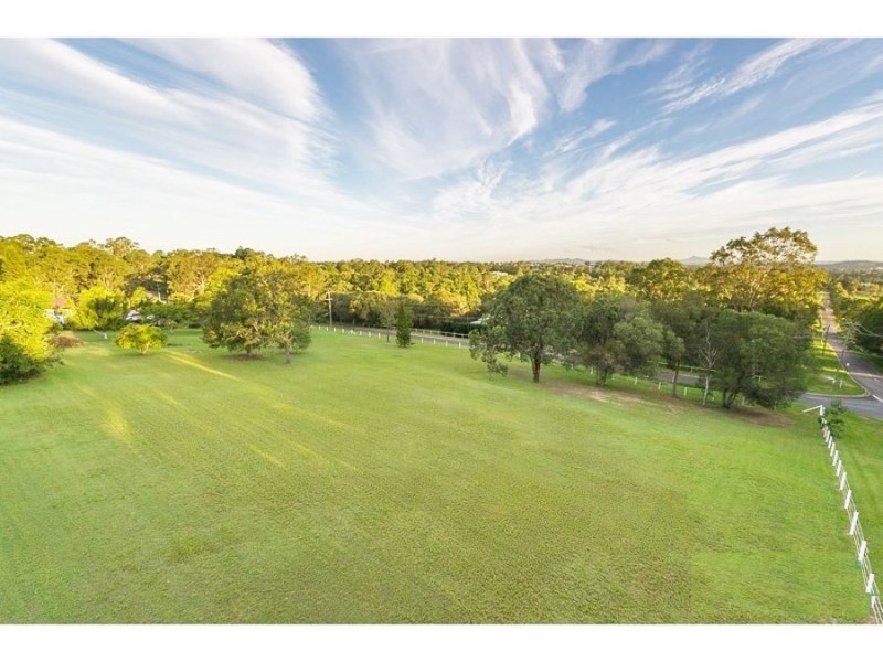 Anstead QLD 4070