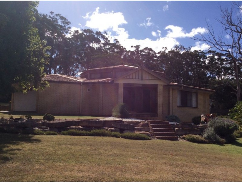 17 Niddrie Drive, Middle Ridge QLD 4350
