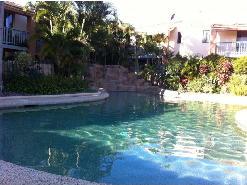 Unit18, 1 Warbler Parade, Varsity Lakes QLD 4227