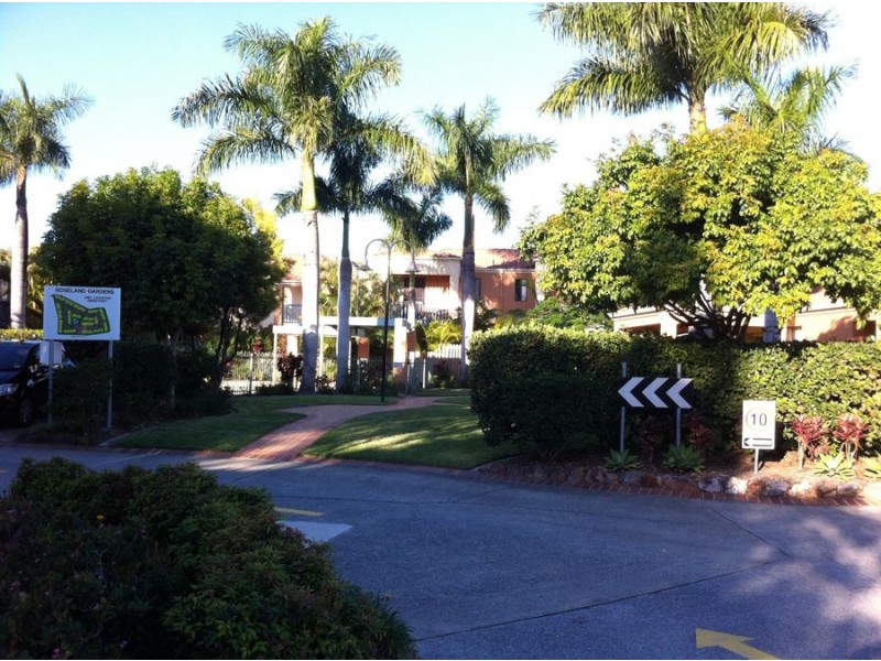 Unit18, 1 Warbler Parade, Varsity Lakes QLD 4227