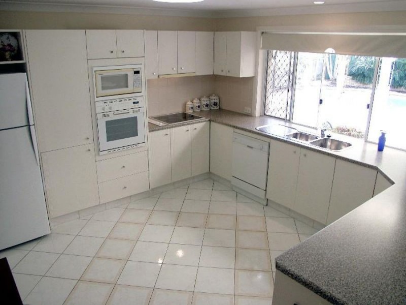 12 Halwest Pl, Sunnybank Hills QLD 4109