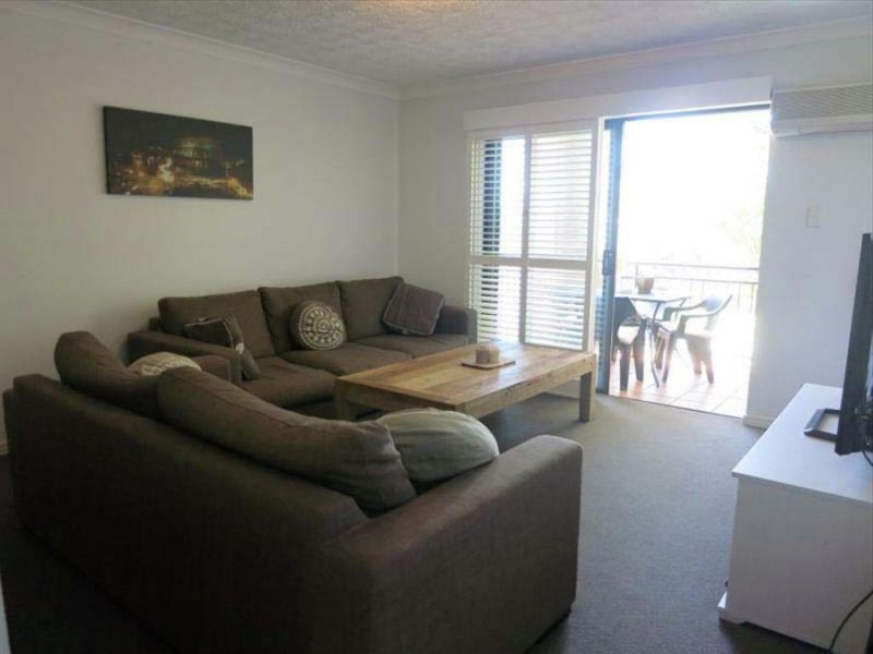 21 38 Petrel Ave, Mermaid Beach QLD 4218