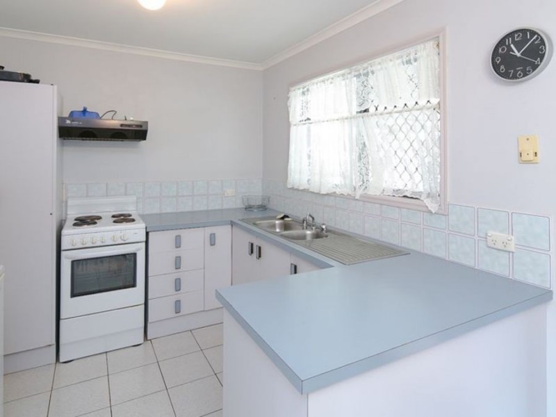 15 Macfarlan Street, Birkdale QLD 4159