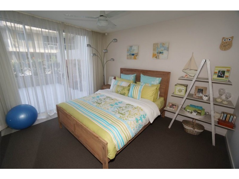 2 Activa Way, Hope Island QLD 4212