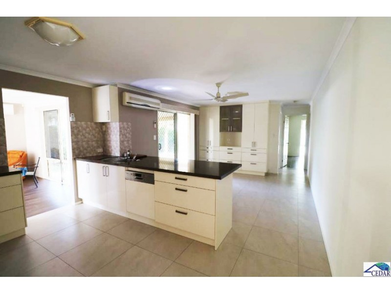 8 Mango Street, Runcorn QLD 4113