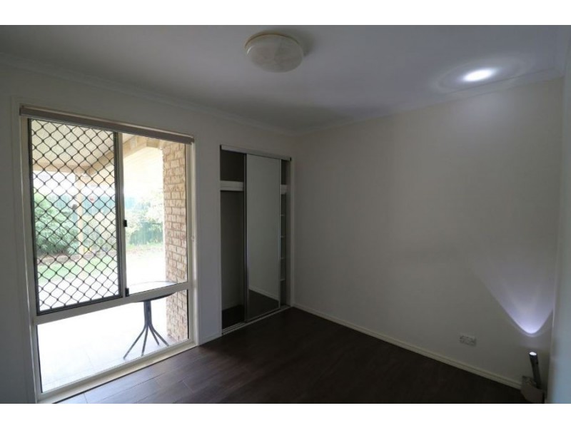 8 Mango Street, Runcorn QLD 4113