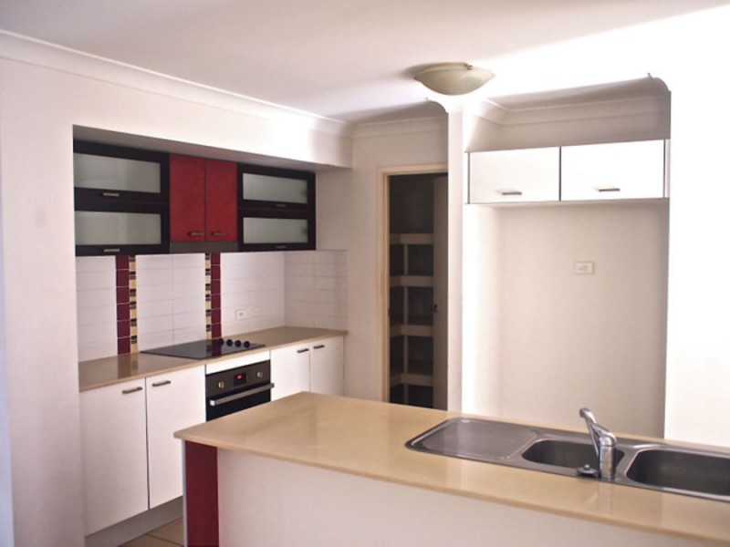 20 Whitsunday Pl, Redland Bay QLD 4165