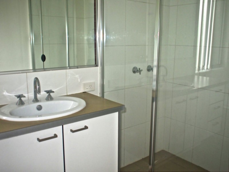 20 Whitsunday Pl, Redland Bay QLD 4165