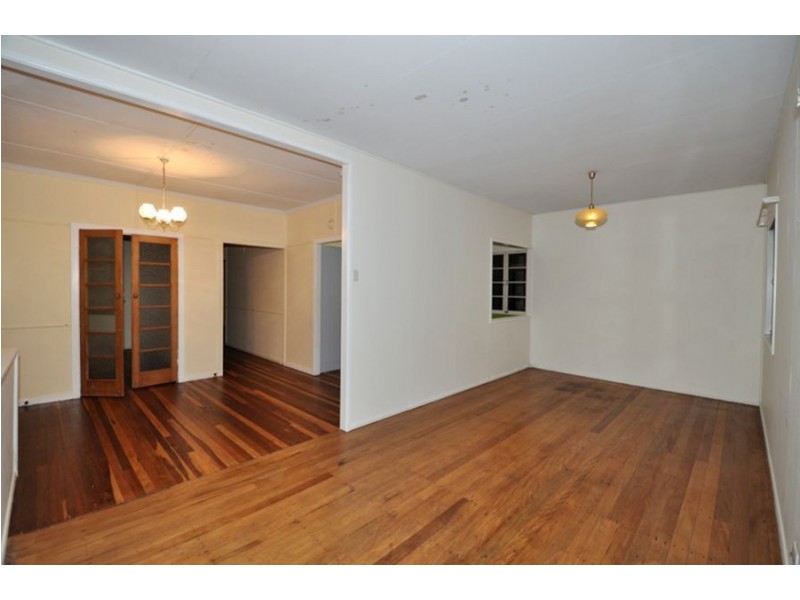9b Ootana, Chapel Hill QLD 4069