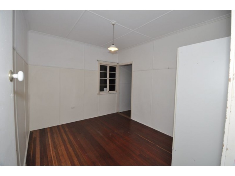 9b Ootana, Chapel Hill QLD 4069