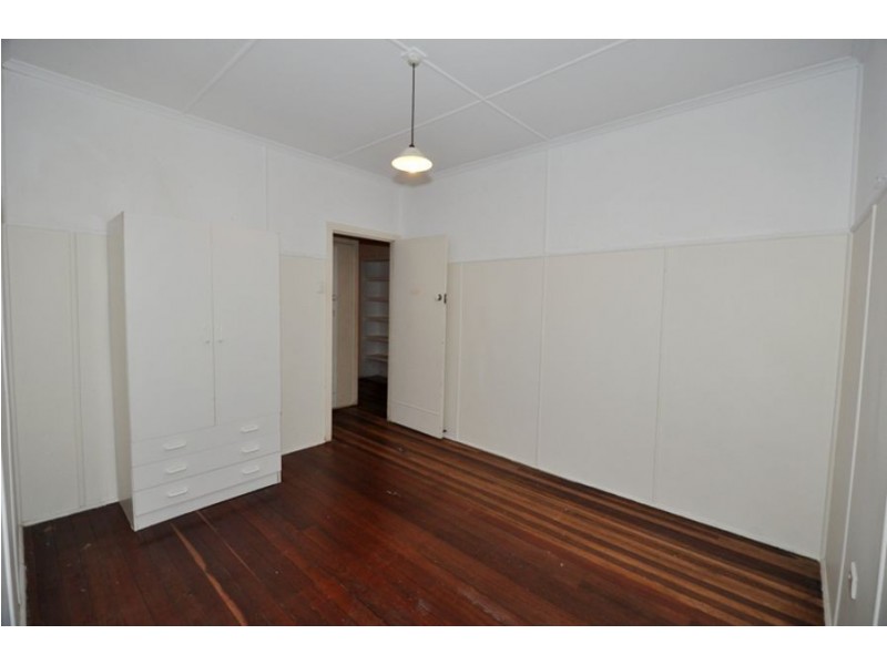 9b Ootana, Chapel Hill QLD 4069