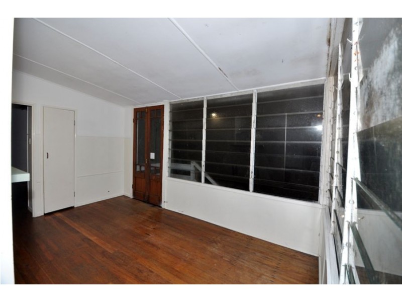 9b Ootana, Chapel Hill QLD 4069