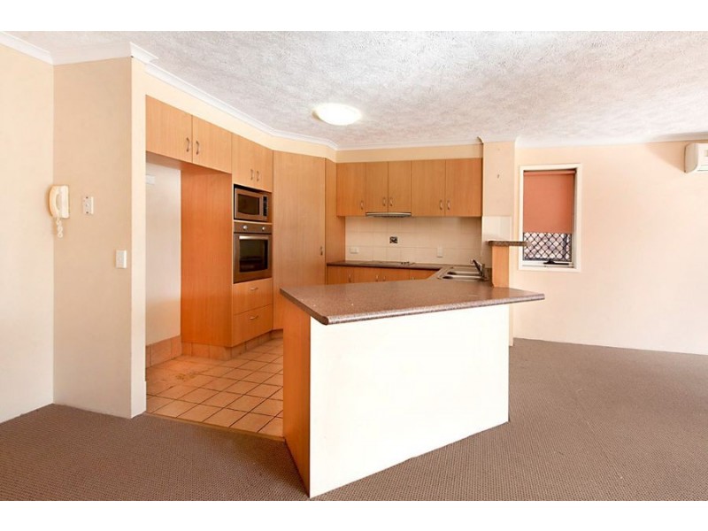 34/20 Sykes Court, Southport QLD 4215