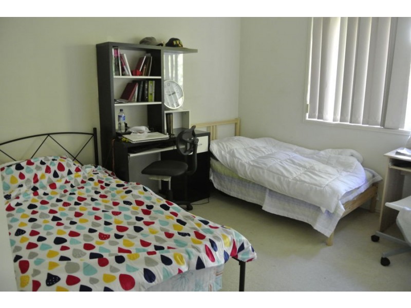 01 / 88 Bleasby Road, Eight Mile Plains QLD 4113