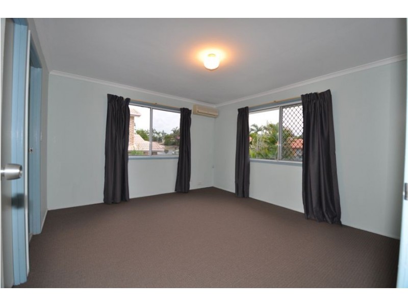 8 Serle St, Middle Park QLD 4074