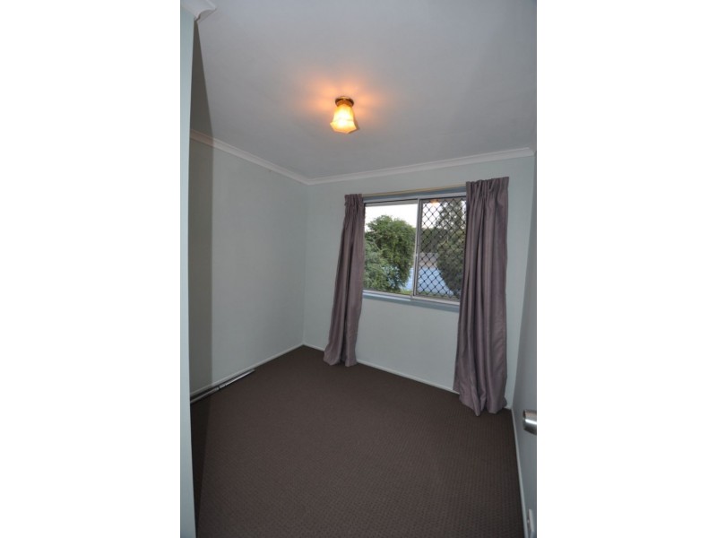 8 Serle St, Middle Park QLD 4074