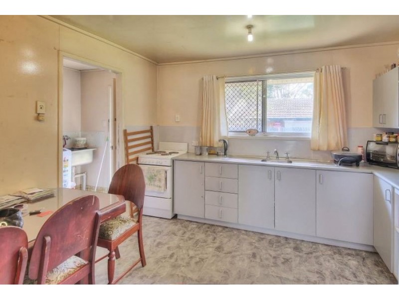 38 Nelson Street, Bundamba QLD 4304