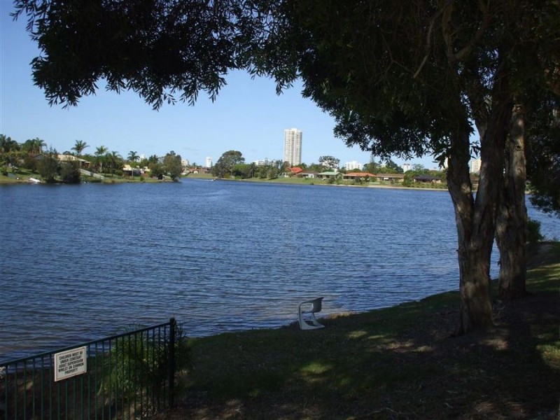 U77/22 Barbet Place, Burleigh Waters QLD 4220