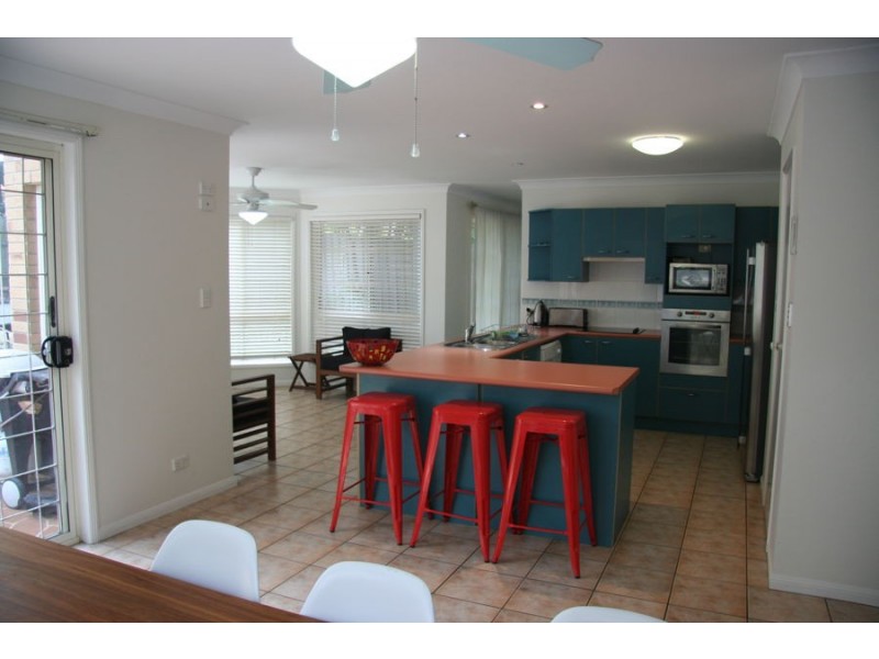 24 IRANDI STREET, Mansfield QLD 4122