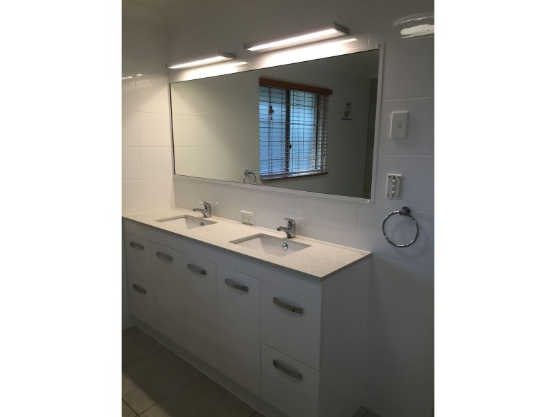 24 IRANDI STREET, Mansfield QLD 4122