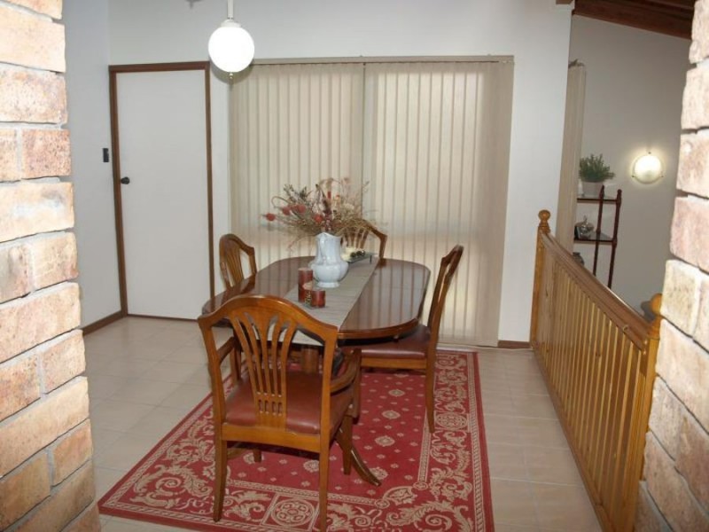 8 Durbar St, Sunnybank Hills QLD 4109