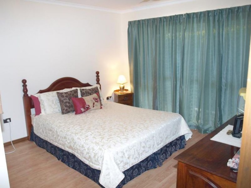 8 Durbar St, Sunnybank Hills QLD 4109