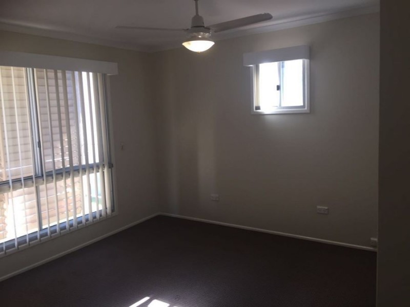 40 Leis Parade, Lawnton QLD 4501