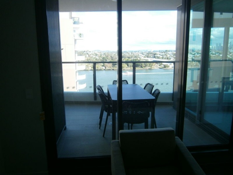 H 37B Harbour Rd, Hamilton NSW 2303