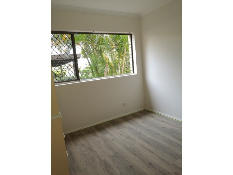 u12 22Barbet Place, Burleigh Waters QLD 4220