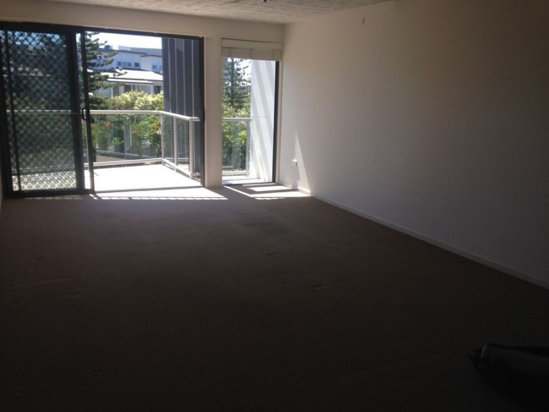 15/10 Grand Pde, Kawana Island QLD 4575