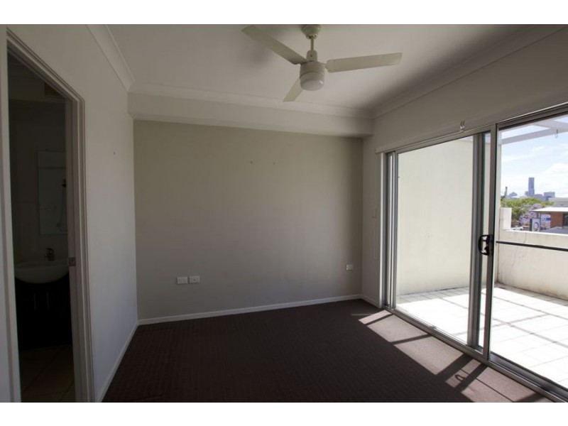 16/915 Stanley street, East Brisbane QLD 4169