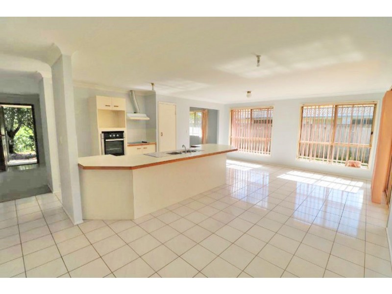 3 SHONAGH COURT, Birkdale QLD 4159