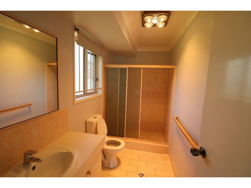 3 SHONAGH COURT, Birkdale QLD 4159