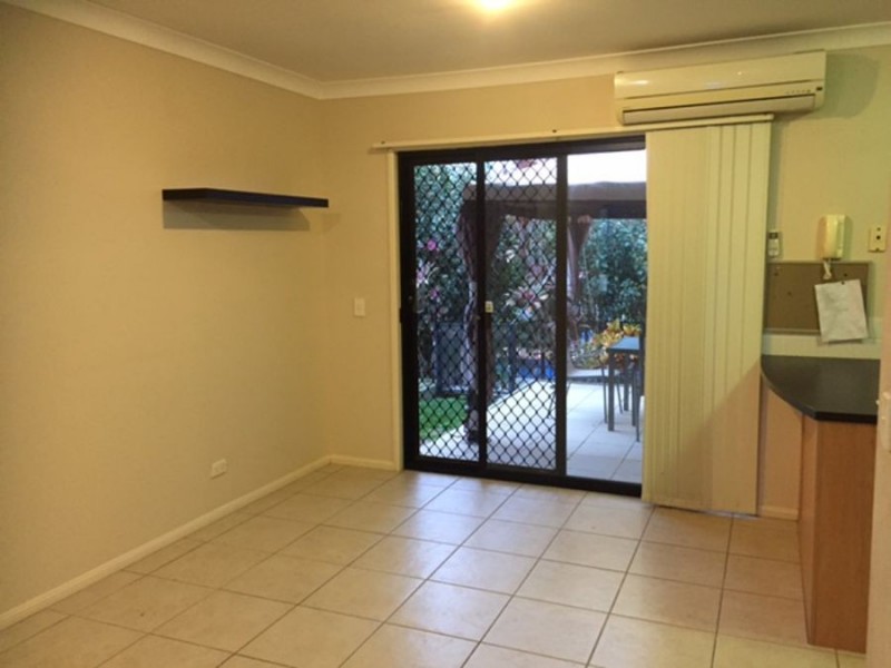 20 Brown St, Labrador QLD 4215