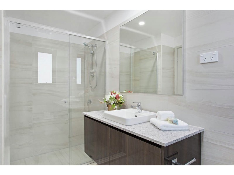 2B/8 Hunt Street, Hamilton QLD 4007