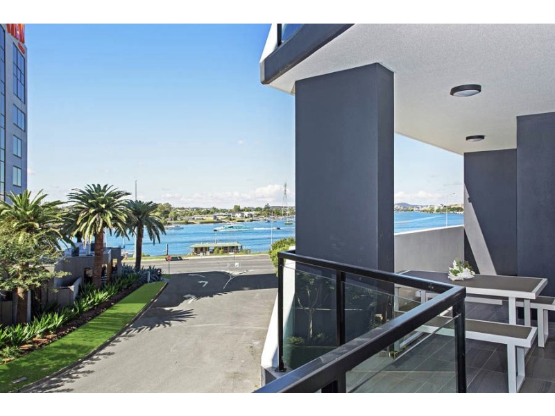 3B/8 Hunt Street, Hamilton QLD 4007