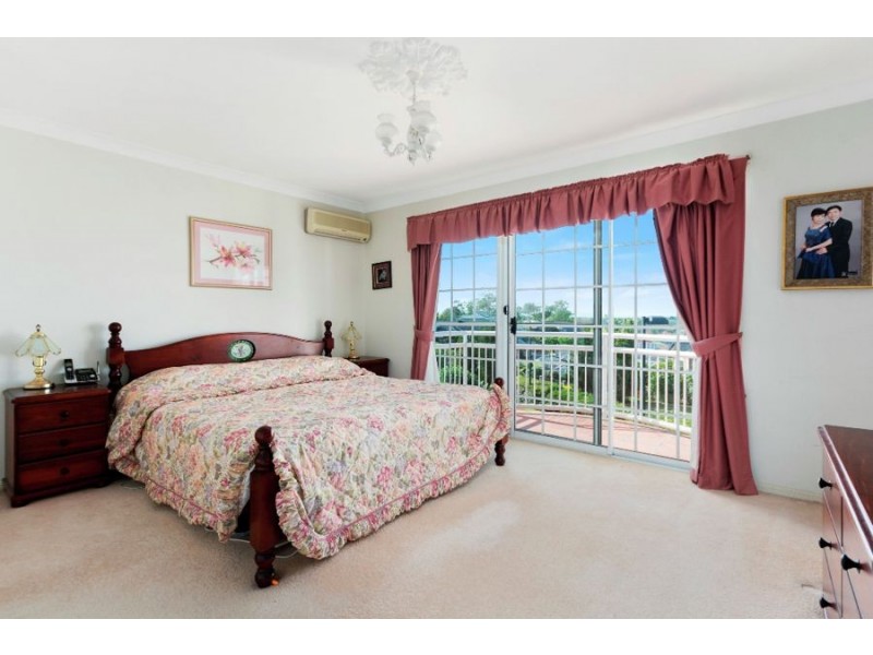 38 Debussey, Mount Ommaney QLD 4074