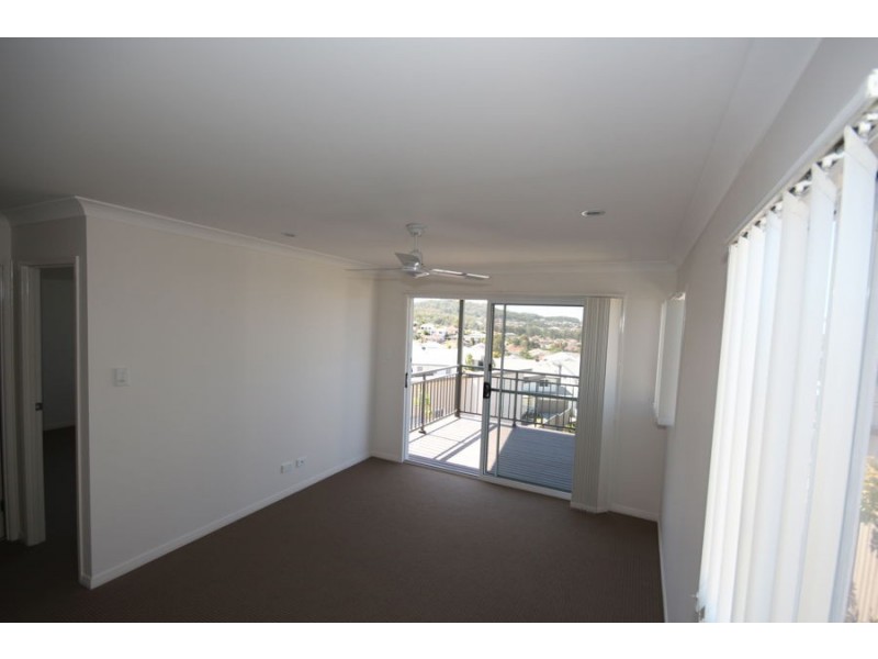 30/19 Gumtree Crescent, Upper Coomera QLD 4209