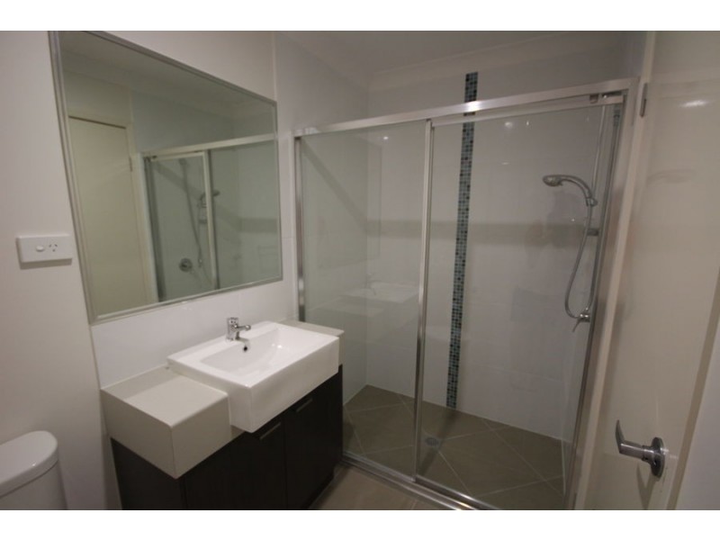 30/19 Gumtree Crescent, Upper Coomera QLD 4209