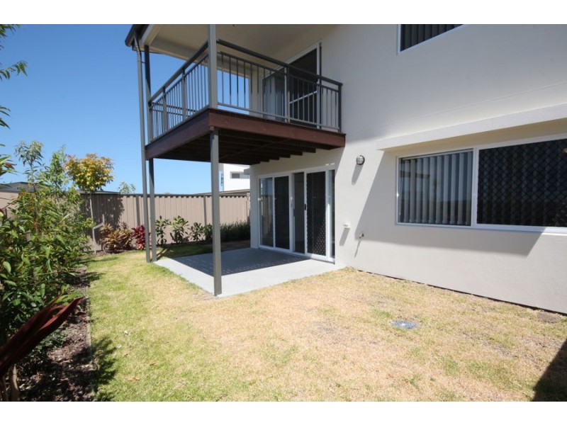 30/19 Gumtree Crescent, Upper Coomera QLD 4209
