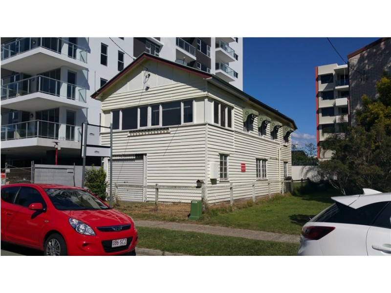 12 Norman Street, Southport QLD 4215