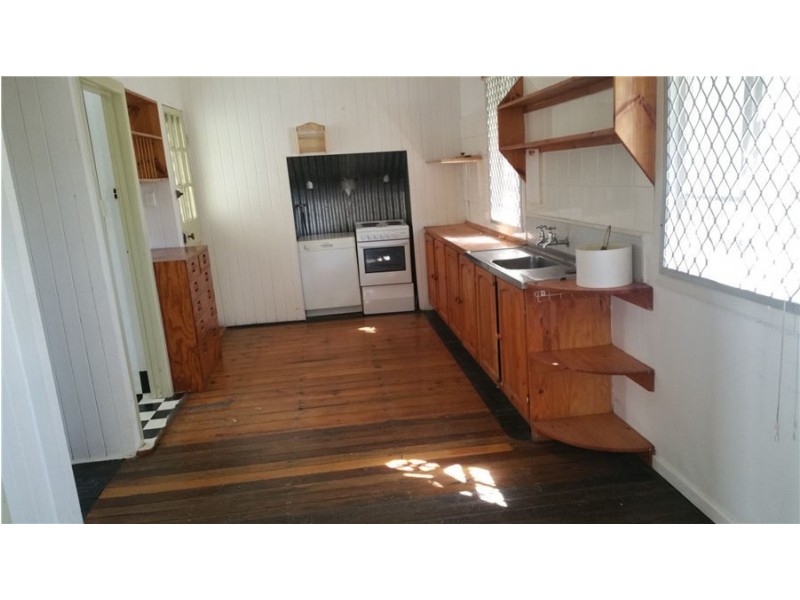 12 Norman Street, Southport QLD 4215