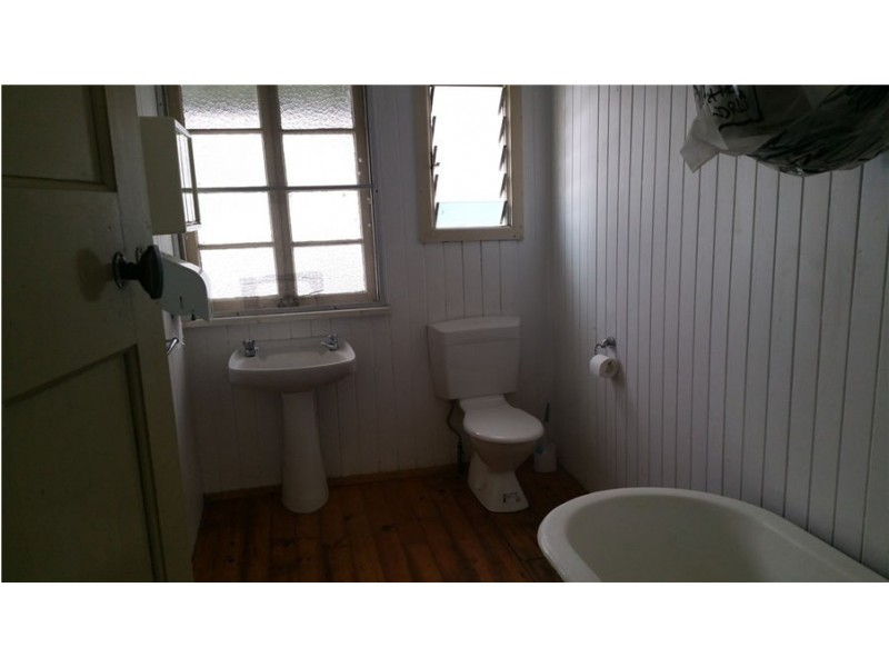 12 Norman Street, Southport QLD 4215