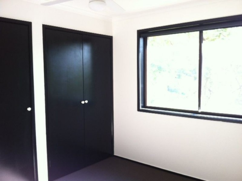 20/283 Kingston Rd, Logan Central QLD 4114