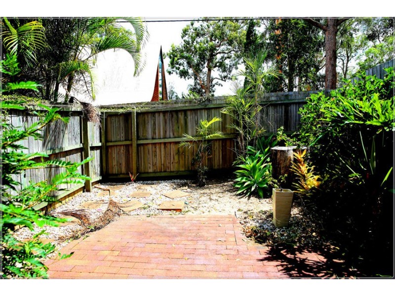 7 / 123 Barbaralla Drive, Springwood QLD 4127