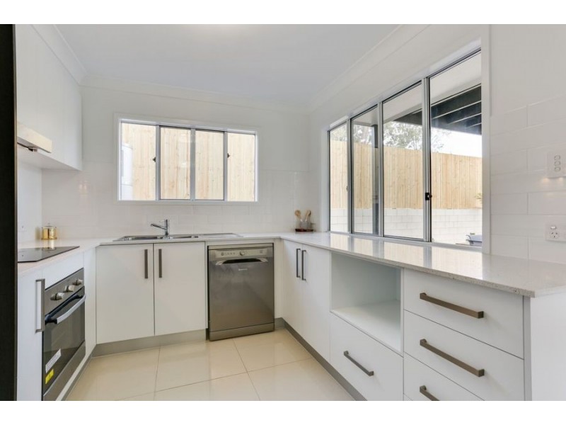 Durack QLD 4077
