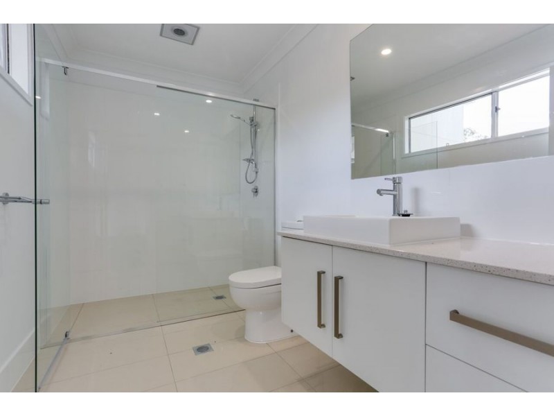 Durack QLD 4077