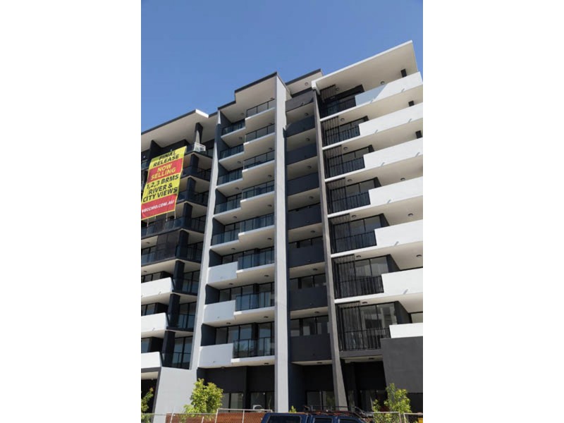 808/8 Hunt Street, Hamilton QLD 4007