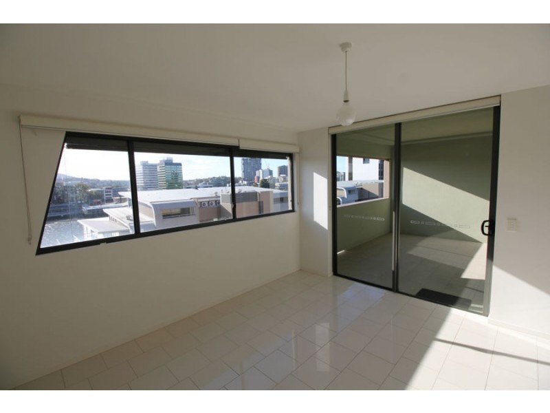 L172/8 Musgrave st, West End QLD 4101