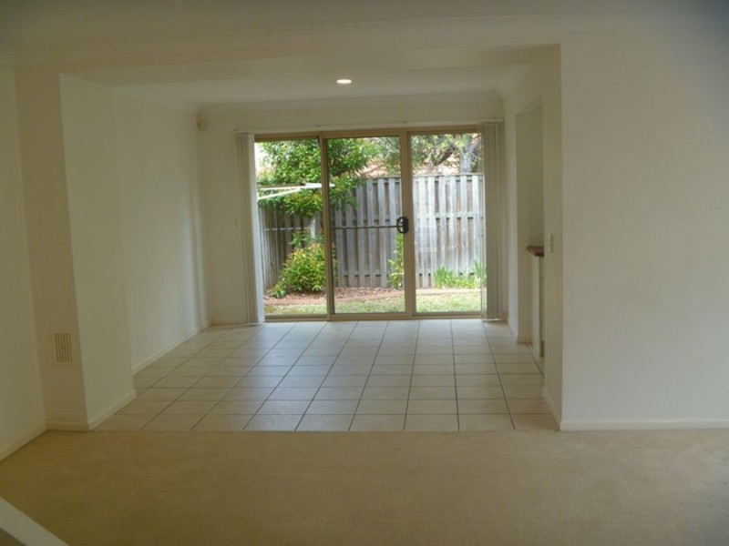 Unit 18 538 Warrigal Road, Eight Mile Plains QLD 4113